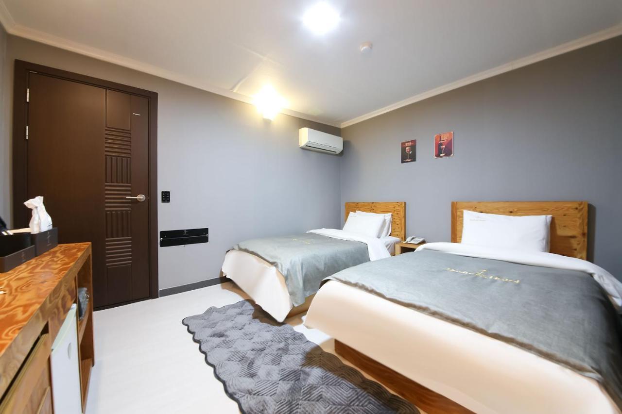 Gung Hotel Jeonju Værelse billede