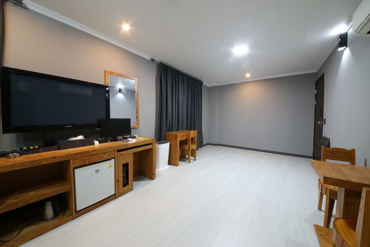 Gung Hotel Jeonju Eksteriør billede